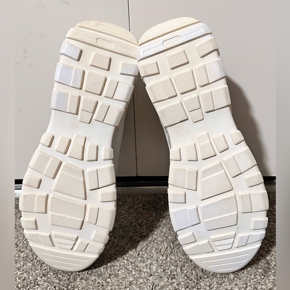 Losers “FxxK Off” 420 ultra runner sneakers - Picture 12 of 15